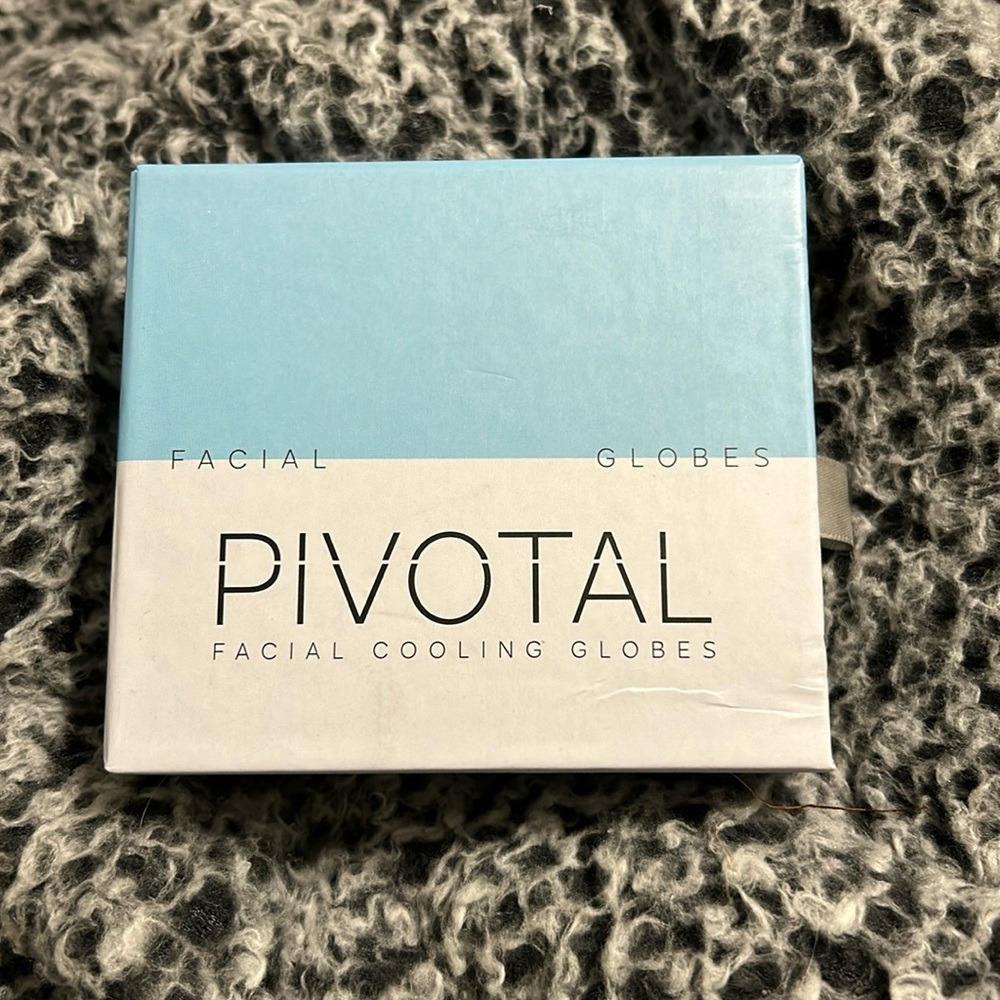 PIVOTAL Skincare Treatment Facial Cooling Globes